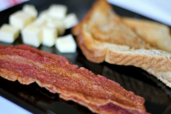 Tocino de pavo del microondas