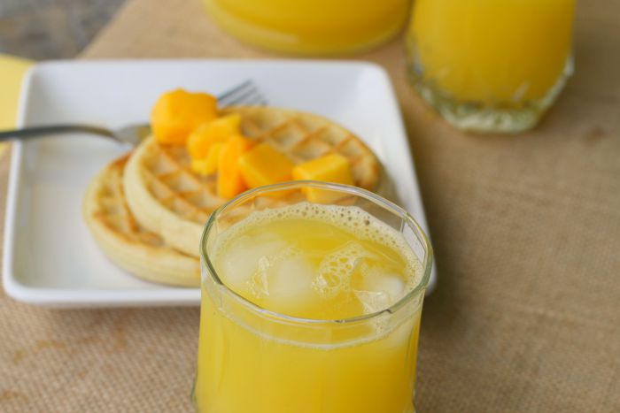 Mango Agua Fresca - Easy and Refreshing! - Drive Me Hungry