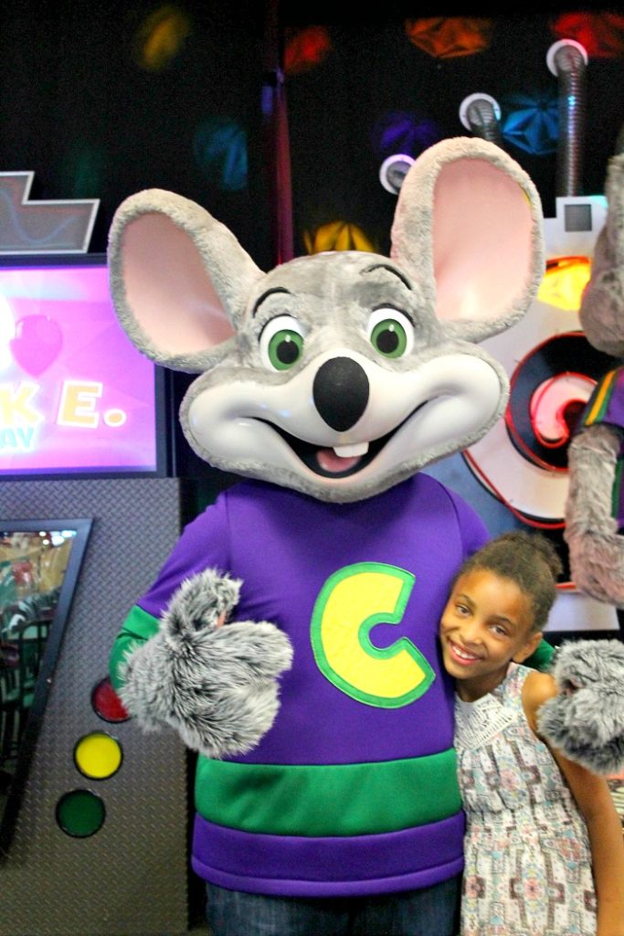 chuck e cheeses and ayva